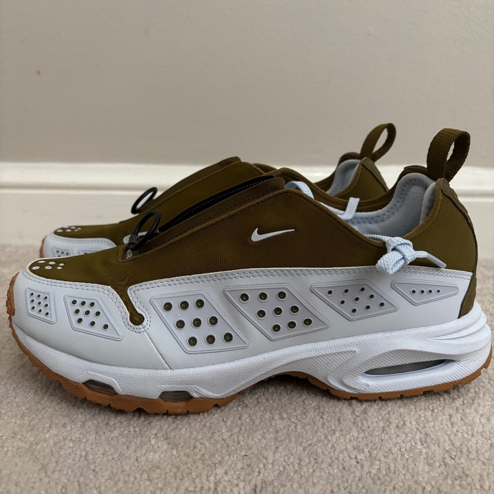 Women’s Nike Air Max Sunder